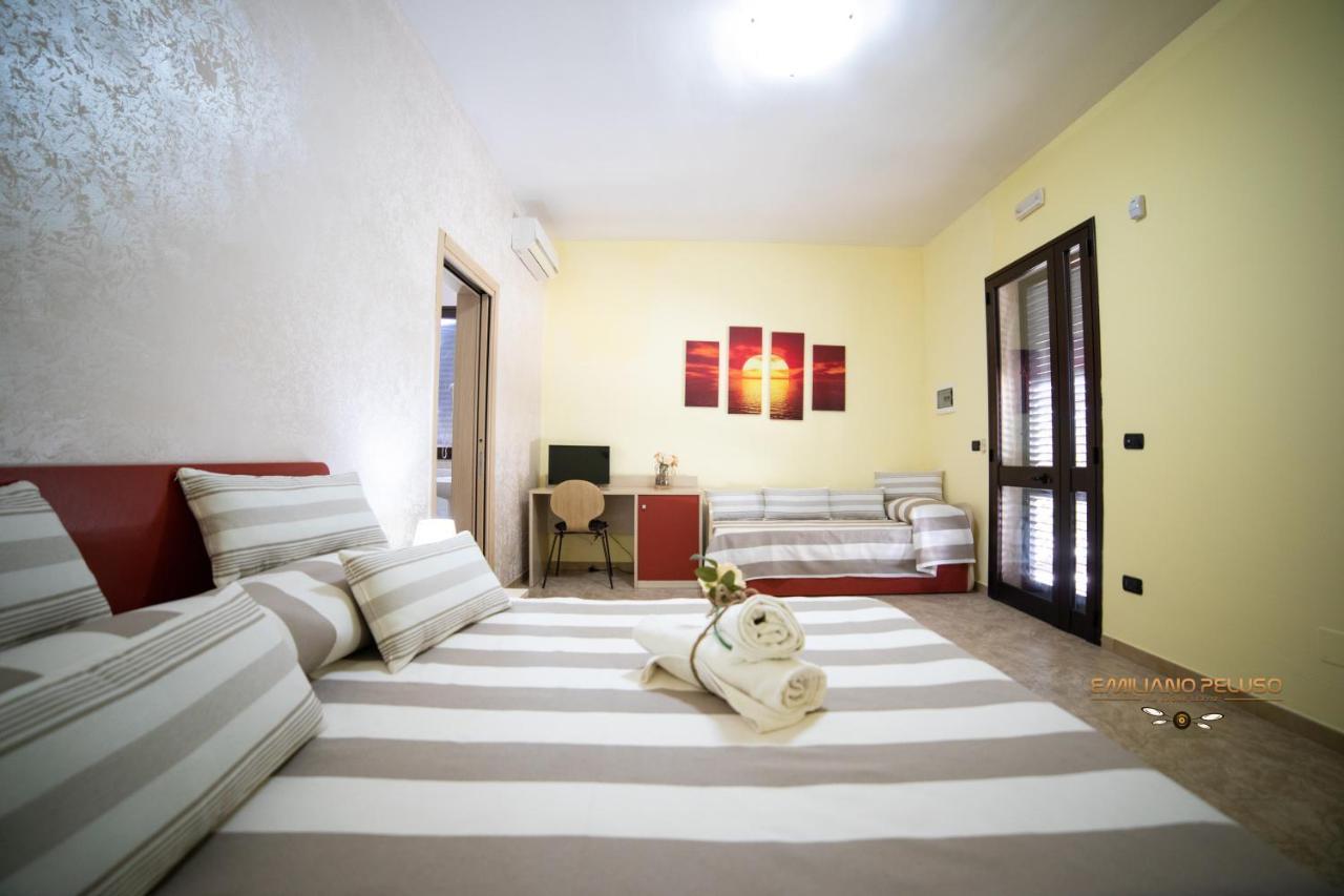 B&B La Casa Di Attilio Porto Cesareo Exterior photo